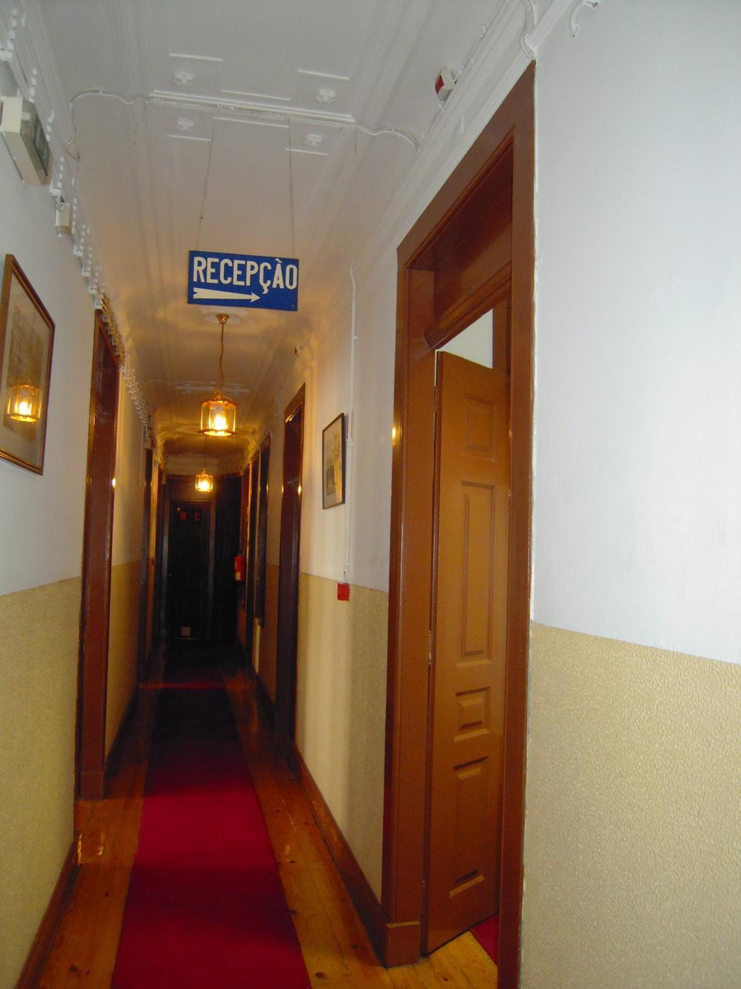 Guesthouse Lusa Atenas Коимбра Екстериор снимка