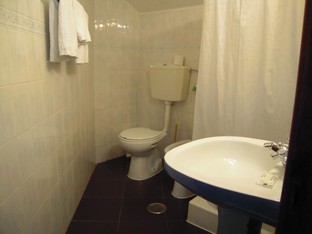 Guesthouse Lusa Atenas Коимбра Екстериор снимка